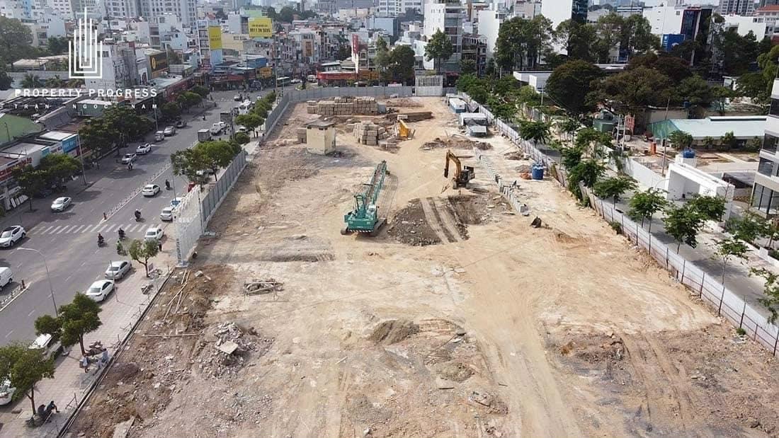 Prime location right at the intersection of Thanh Thai and To Hien Thanh, District 10