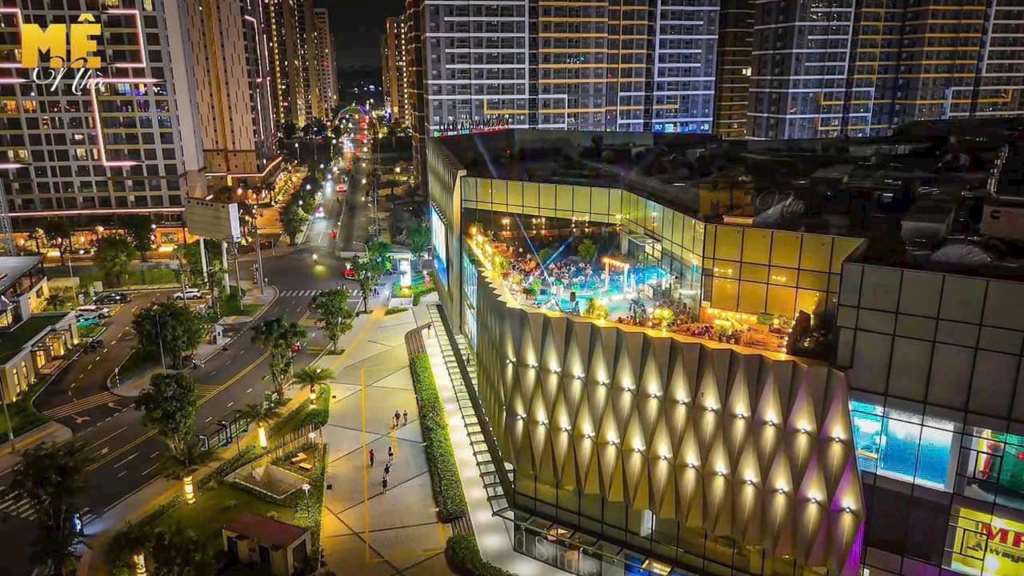 Just 50m from home, the resident community eagerly welcomes Vincom Mega Mall (the largest in Southern Vietnam), opening on June 1st – a destination that fully meets the family's entertainment, shopping, and dining needs.