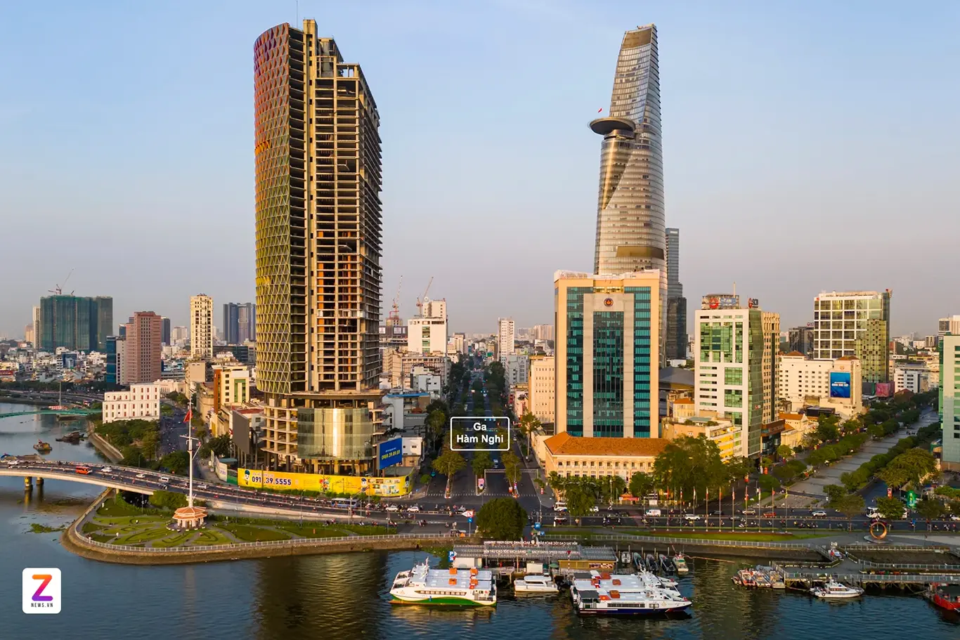 The planned location for the Ham Nghi underground station is near the intersection of Ham Nghi and Ton Duc Thang streets. The station will play a crucial role in serving the transportation needs of the large workforce in the existing CBD core area.