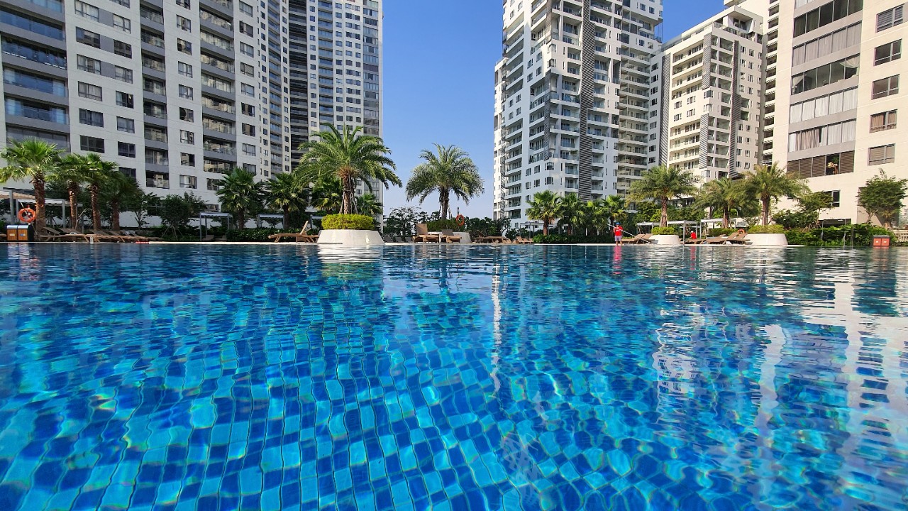 Hồ bơi Resort tại Đảo Kim Cương