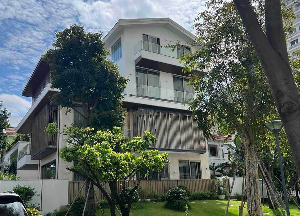 Bán biệt thự cảnh đồi phú mỹ hưng
