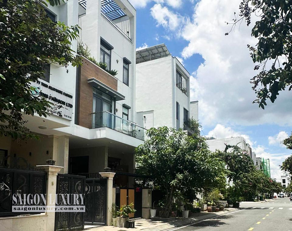 Bán nhà phố liên kế Mystery quận 2