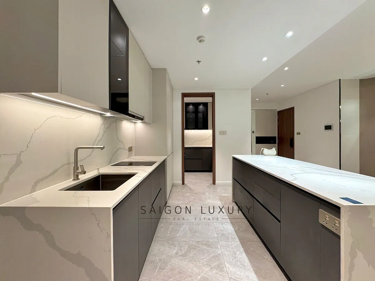 Bán căn hộ 3 phòng ngủ The Crest Residence – View cầu Ba Son và trung tâm Quận 1
